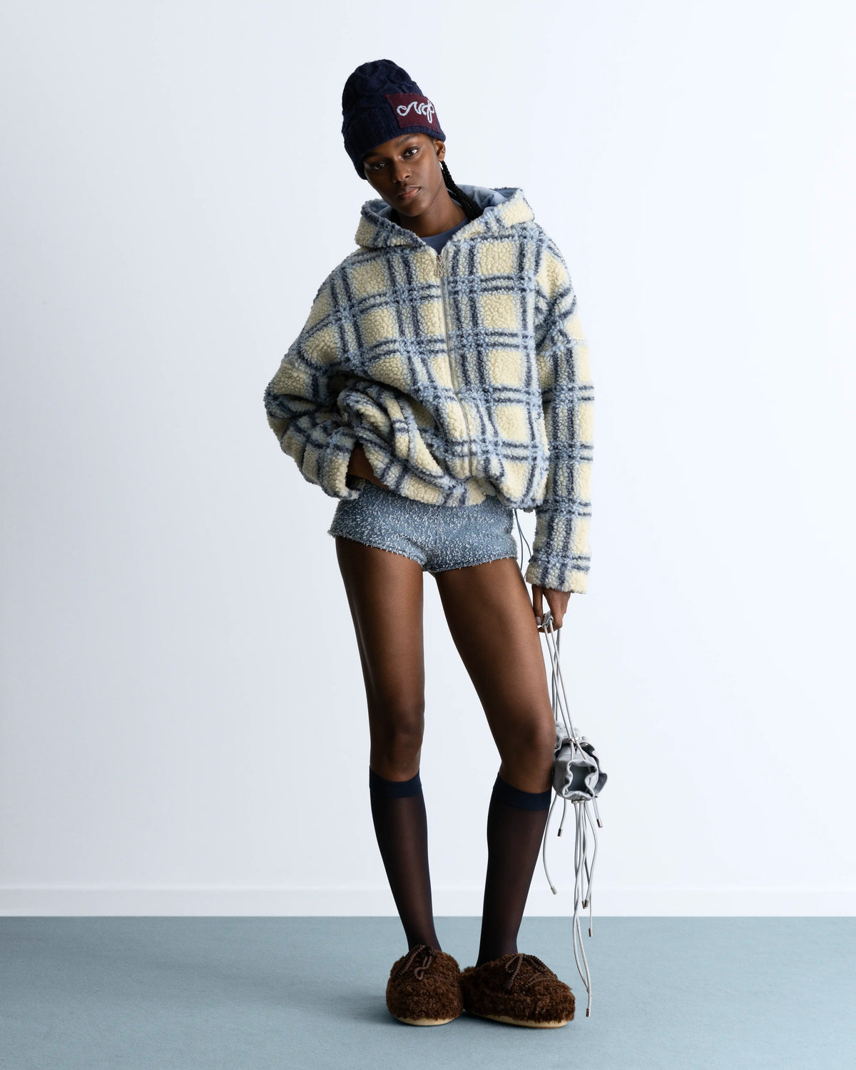 WOMAN [Model is 1.78 m / 5’10” wearing size M]