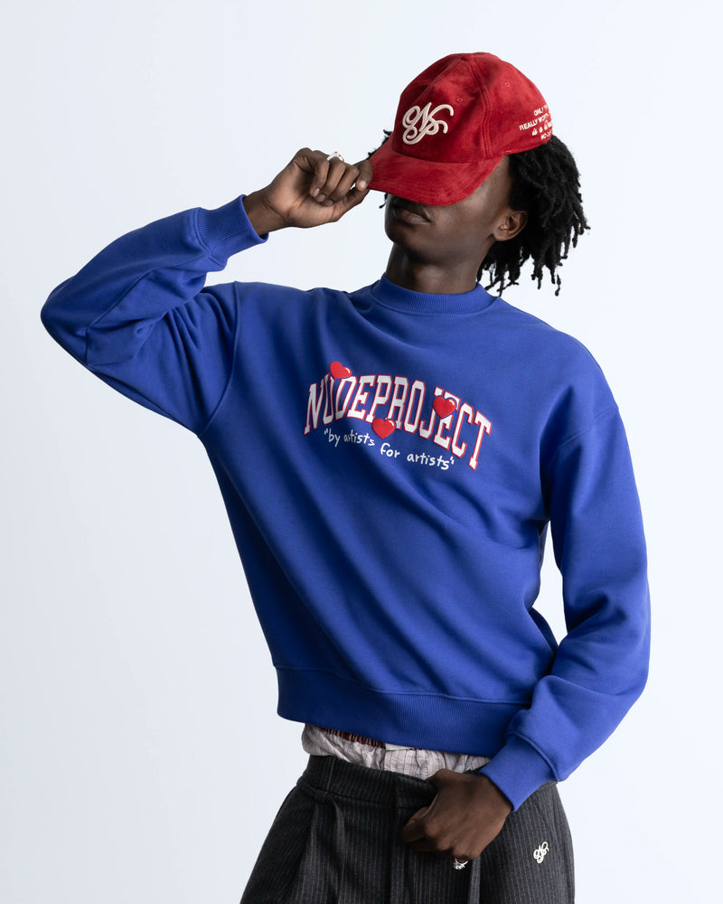 MAN [Model is 1.89 m / 6’2” wearing size M]