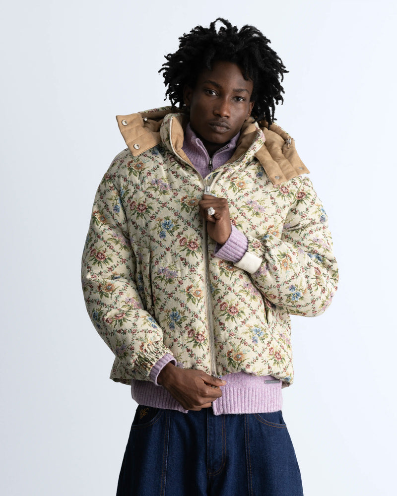 MAN [Model is 1.89 m / 6’2” wearing size M]