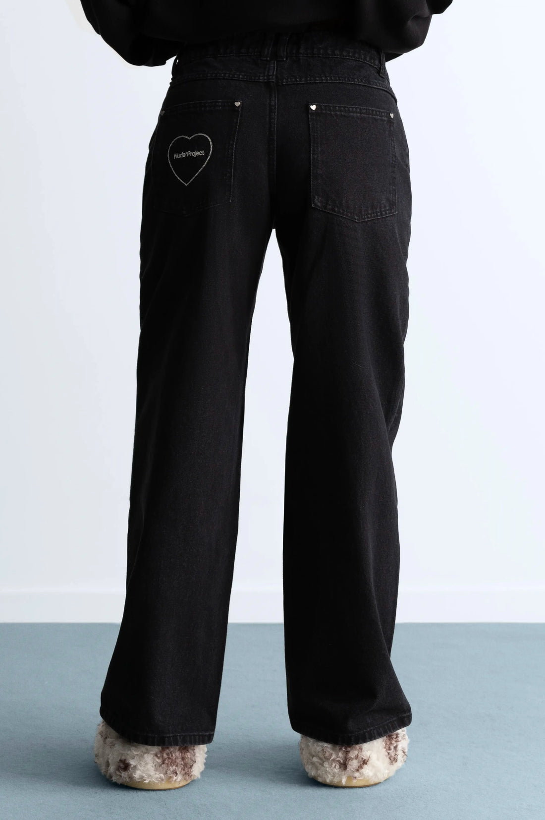 WOMAN [Model is 1.71 m / 5’7” wearing size S]