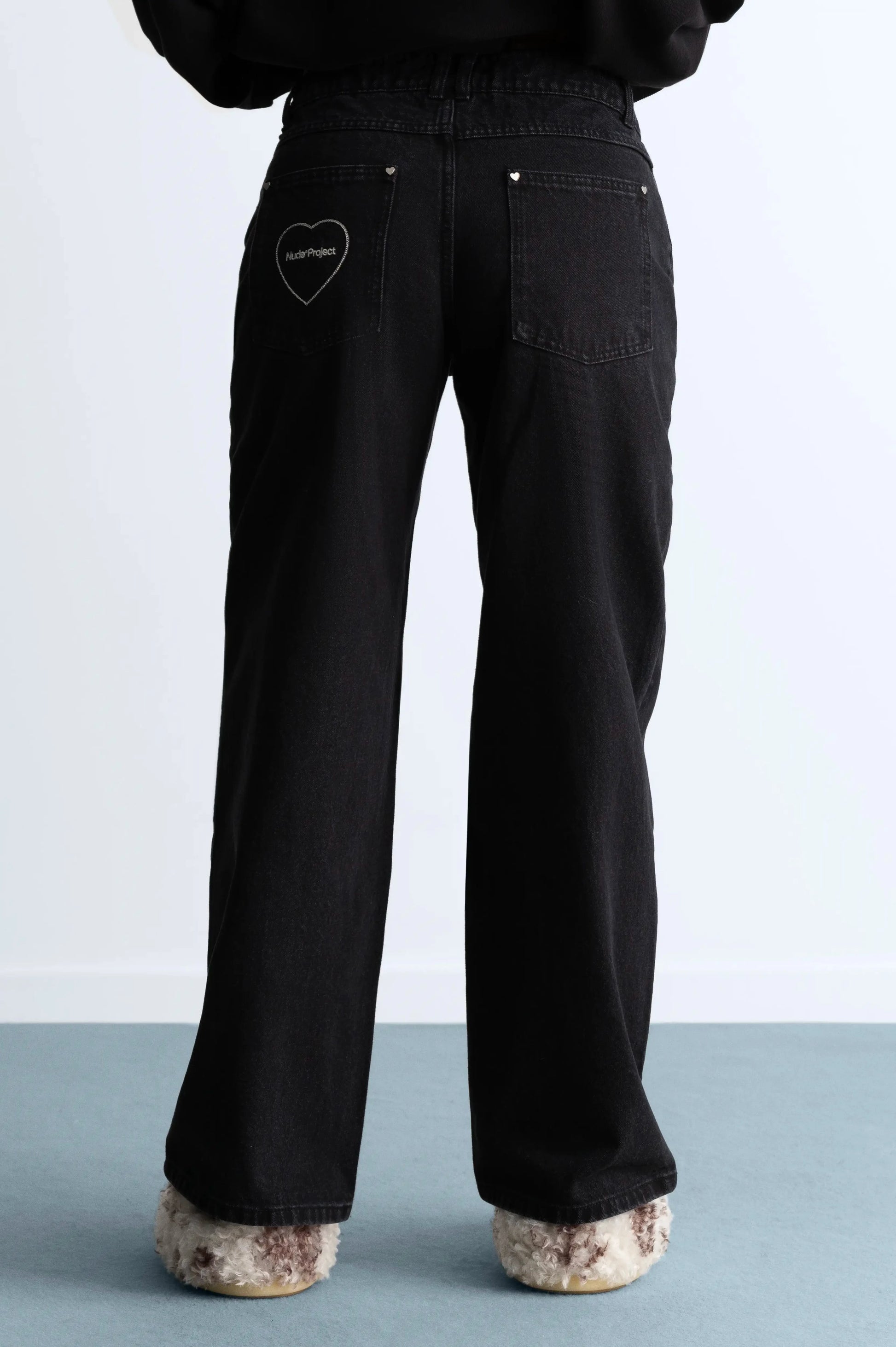 WOMAN [Model is 1.71 m / 5’7” wearing size S]