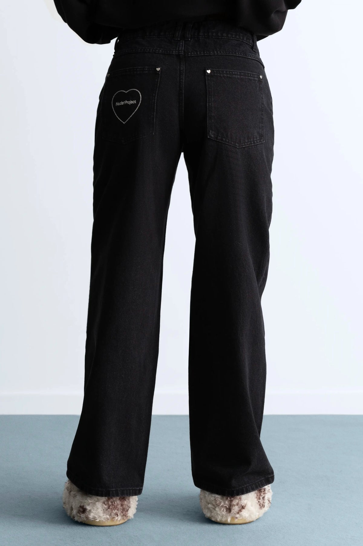 WOMAN [Model is 1.71 m / 5’7” wearing size S]