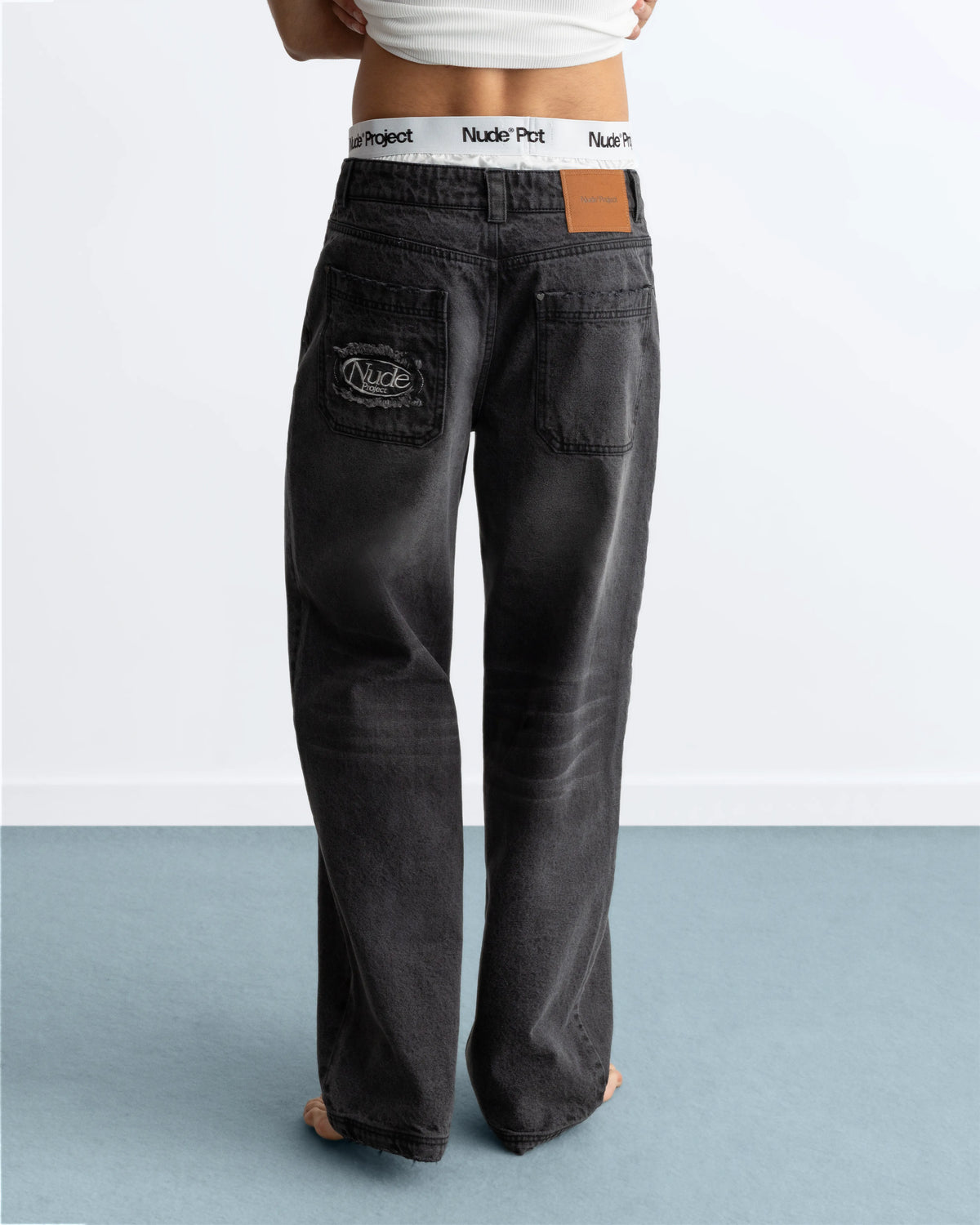 Basic Straight Jeans Black-Black
