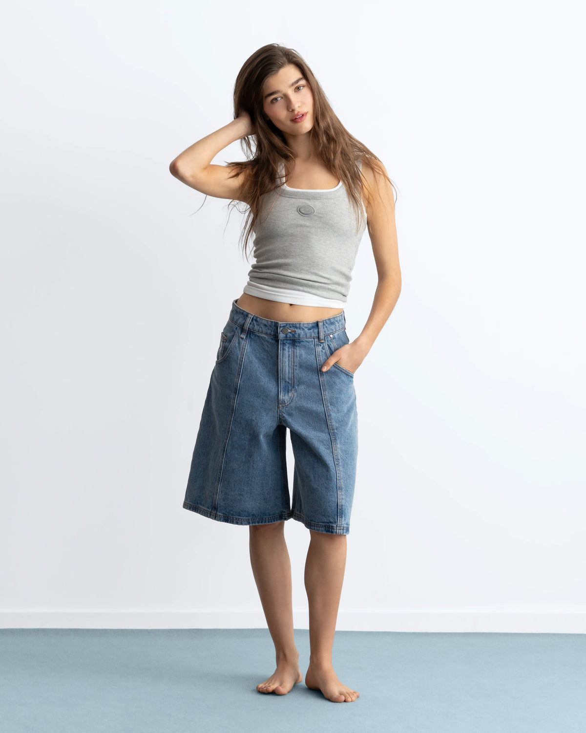 WOMAN [Model is 173 cm / 5’8” wearing size 38]