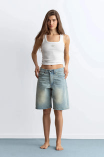 WOMAN [Model is 173 cm / 5’8” wearing size 38]