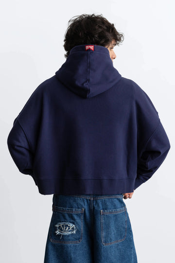 MAN [Model is 187 cm / 6'2" wearing size M]