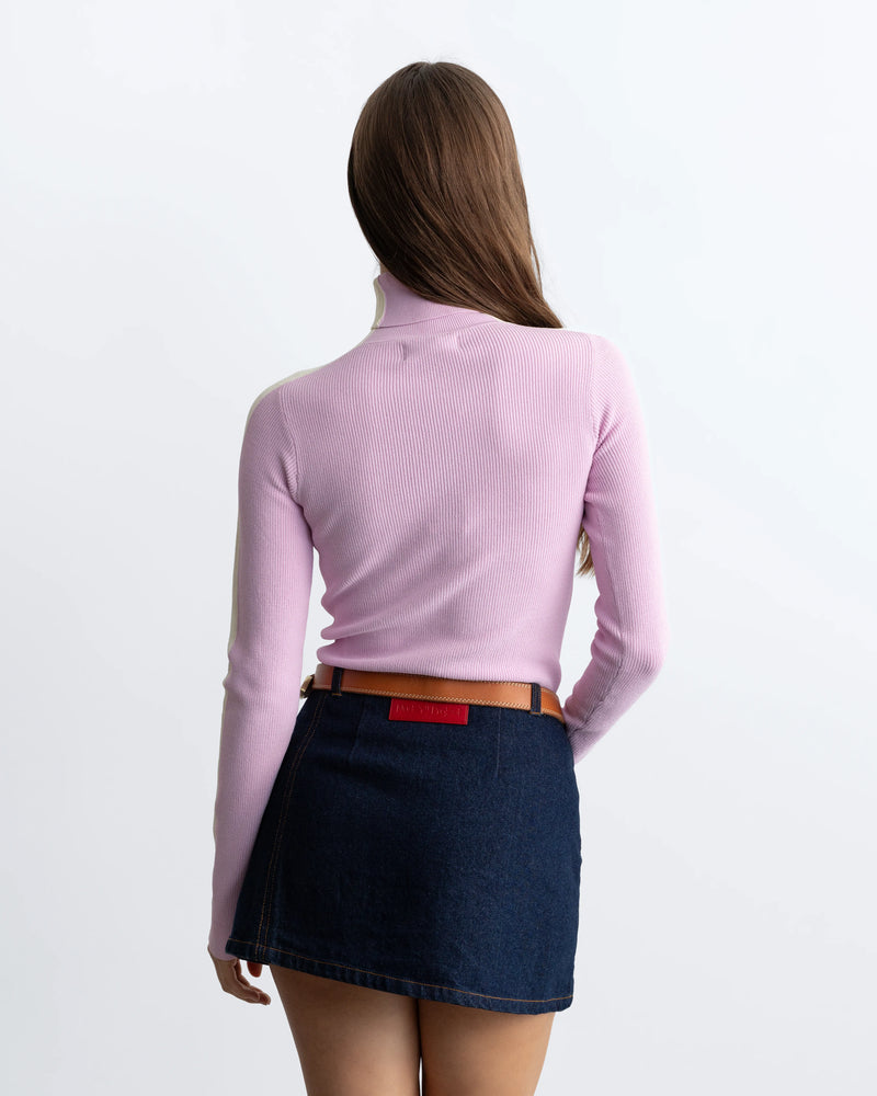 WOMAN [Model is 173 cm / 5’8” wearing size S]