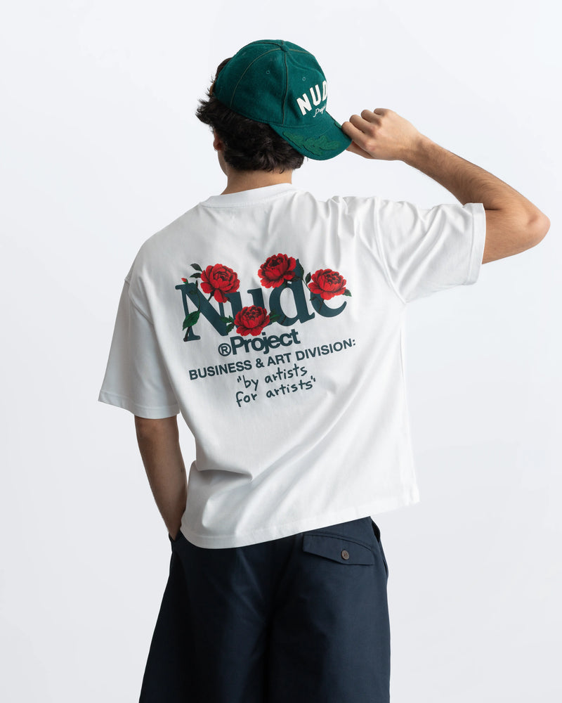 MAN [Model is 187 cm / 6'2" wearing size M]