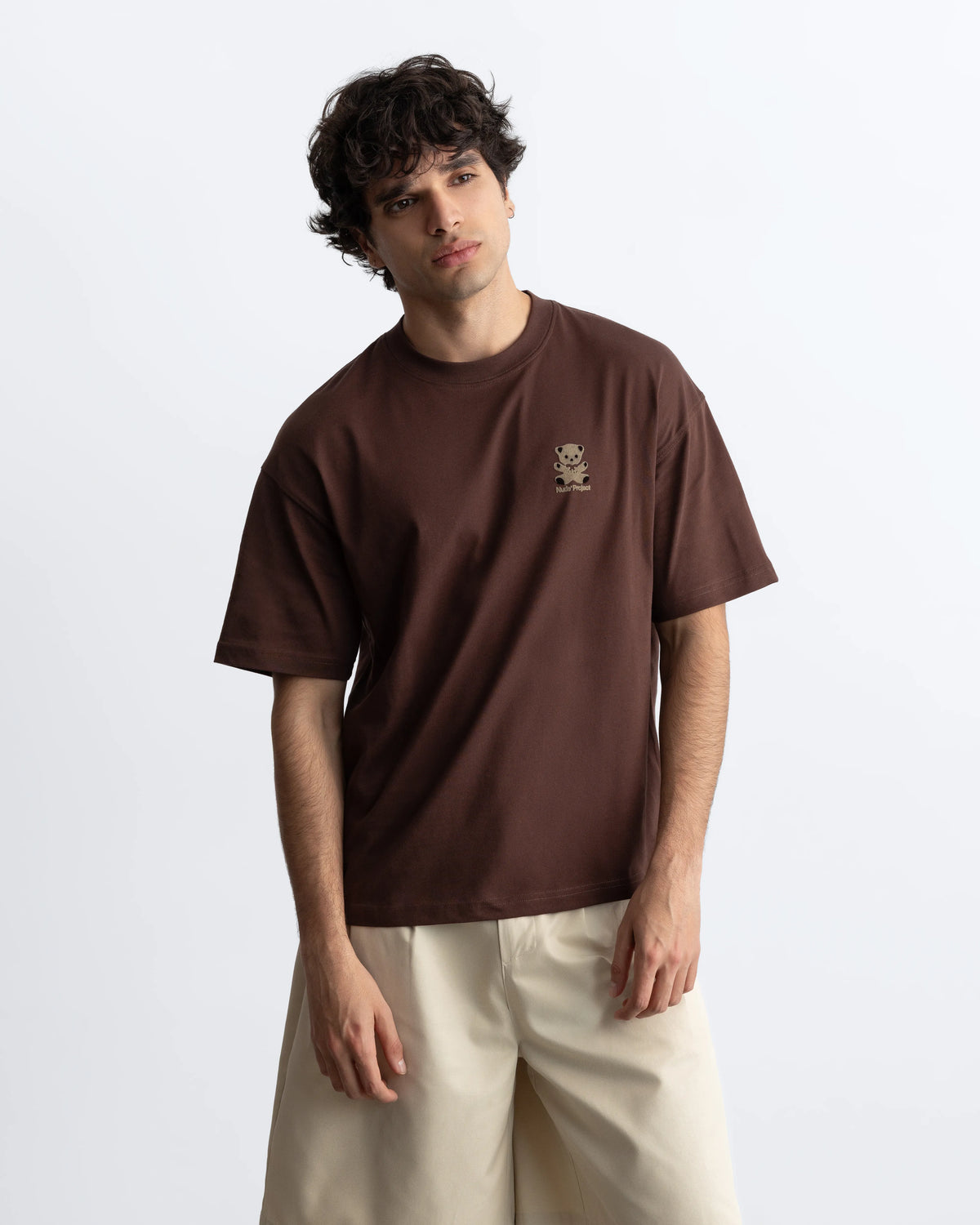 MAN [Model is 187 cm / 6'2" wearing size M]