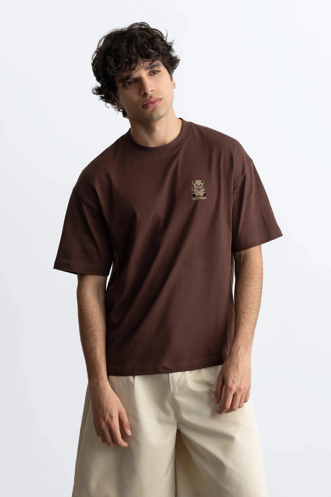 MAN [Model is 187 cm / 6'2" wearing size M]