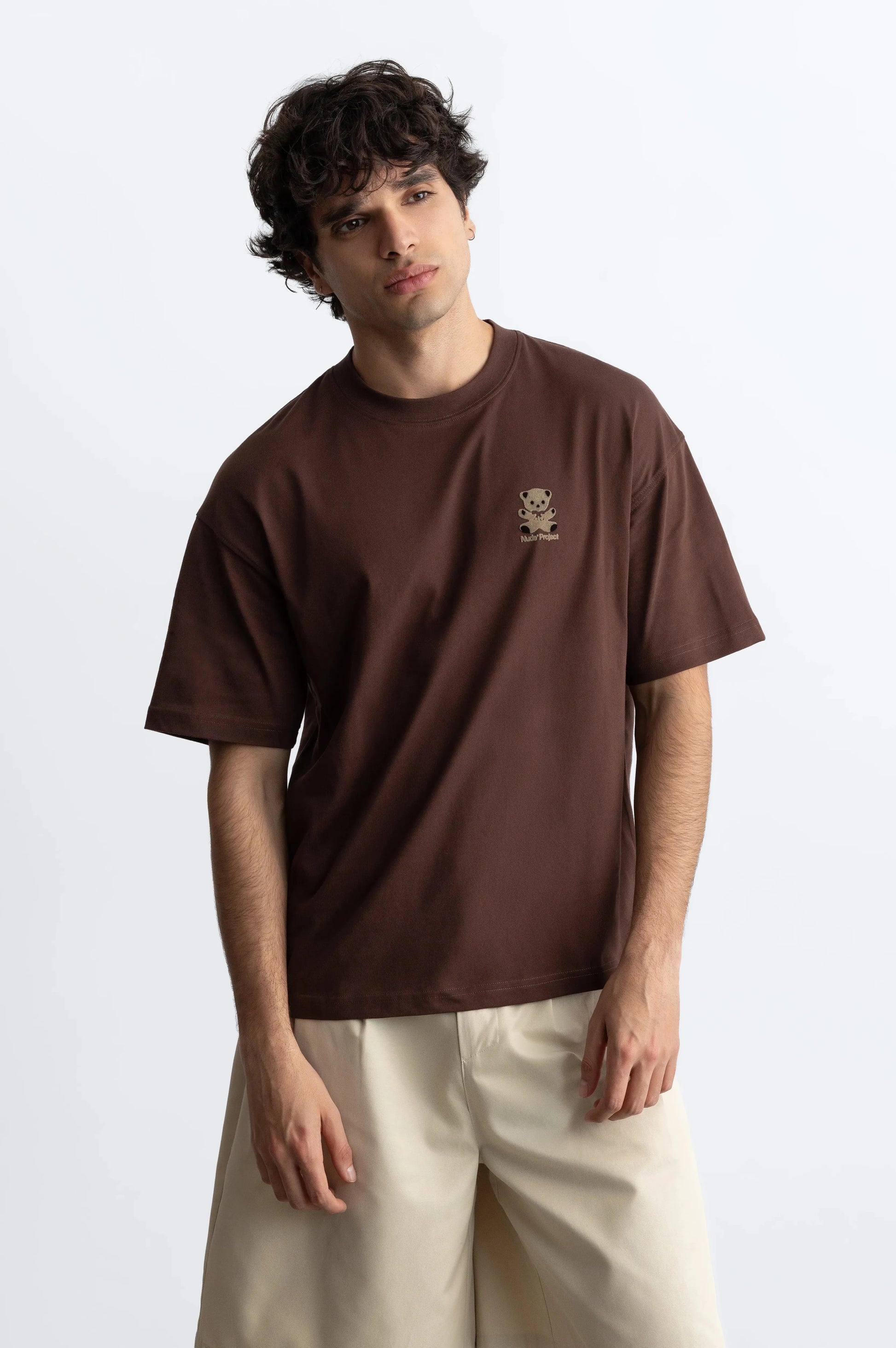 MAN [Model is 187 cm / 6'2" wearing size M]