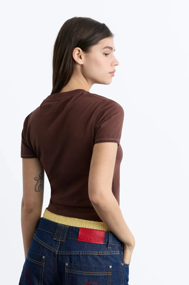 WOMAN [Model is 175.25 cm / 5’9” wearing size S]