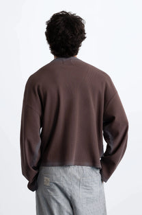 MAN [Model is 187cm / 6’2” wearing size M]