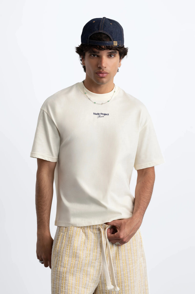 MAN [Model is 187cm / 6’2” wearing size M]