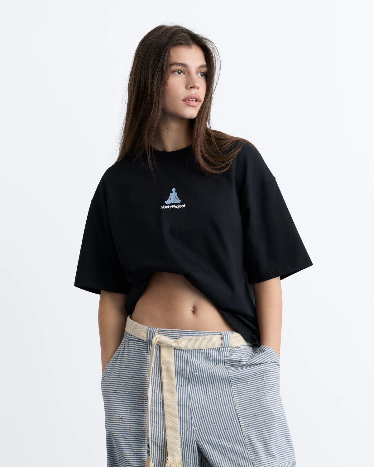 WOMAN [Model is 175.25 cm / 5’9” wearing size S]