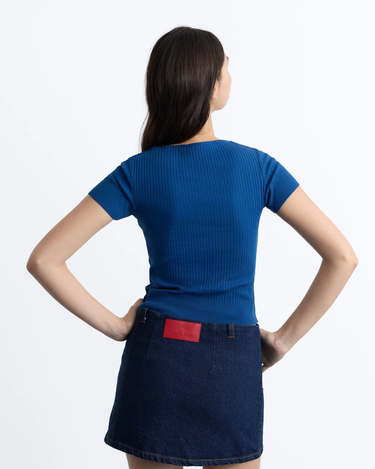 WOMAN [Model is 176 cm / 5’9” wearing size S]