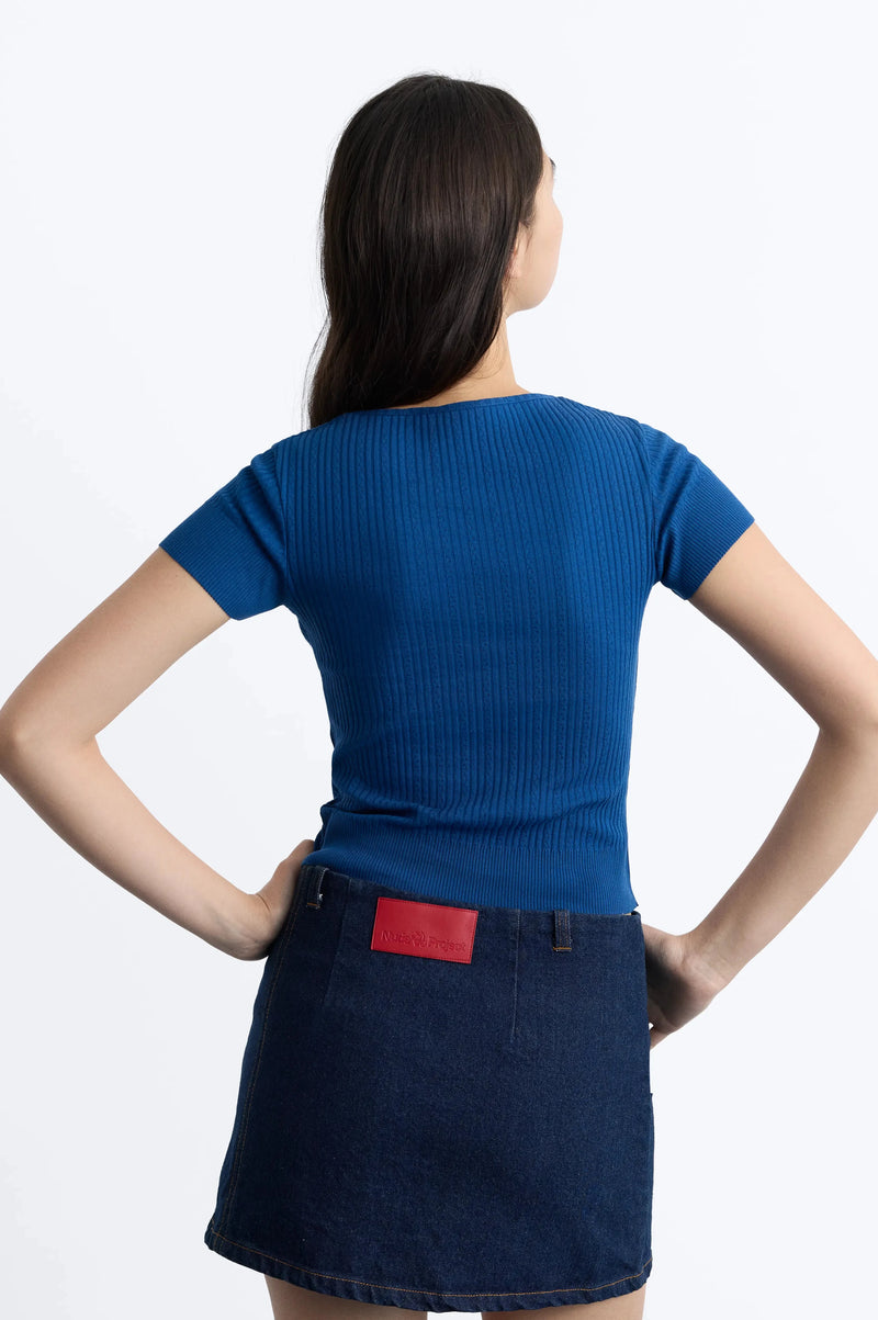WOMAN [Model is 176 cm / 5’9” wearing size S]