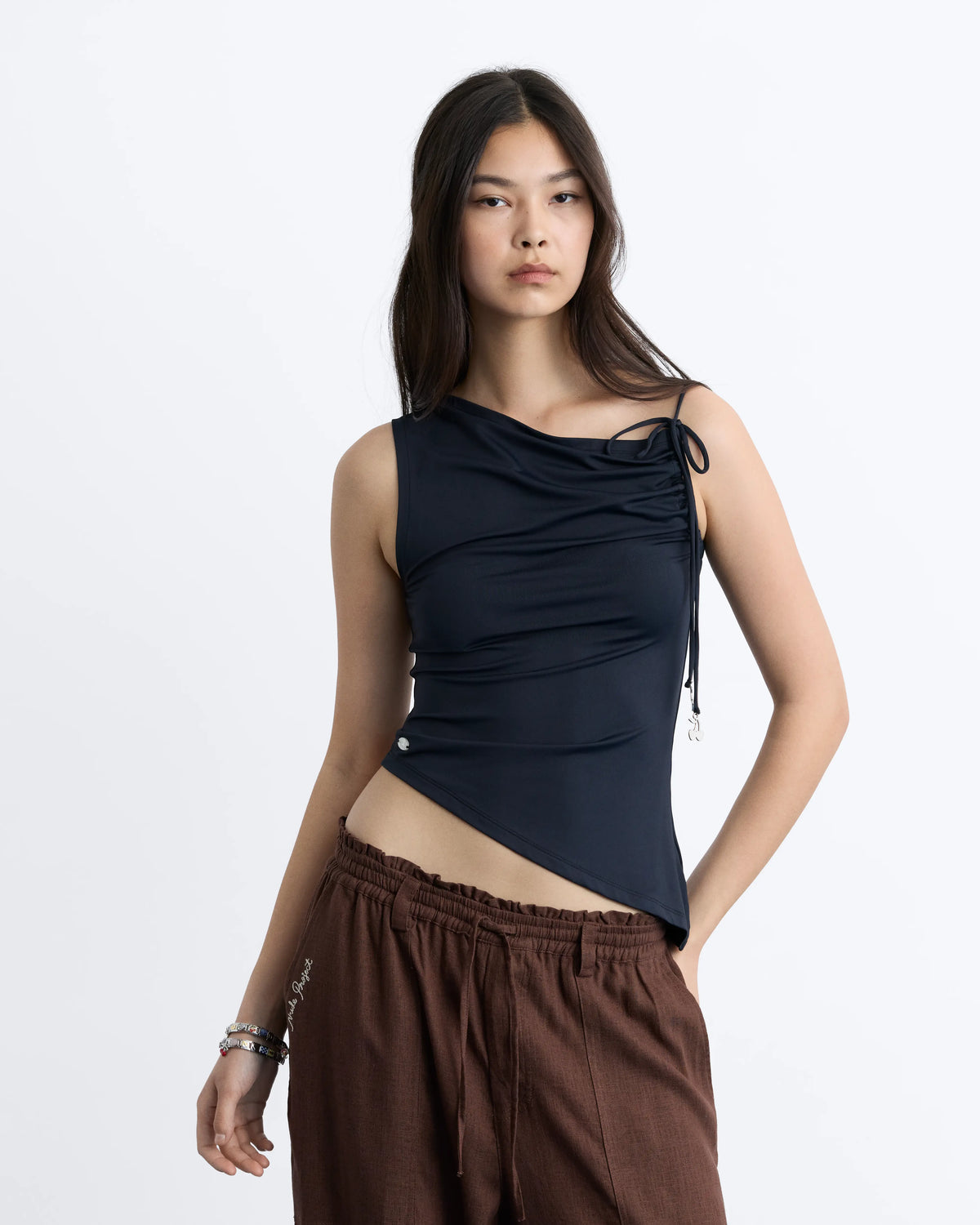 WOMAN [Model is 176 cm / 5’9” wearing size S]