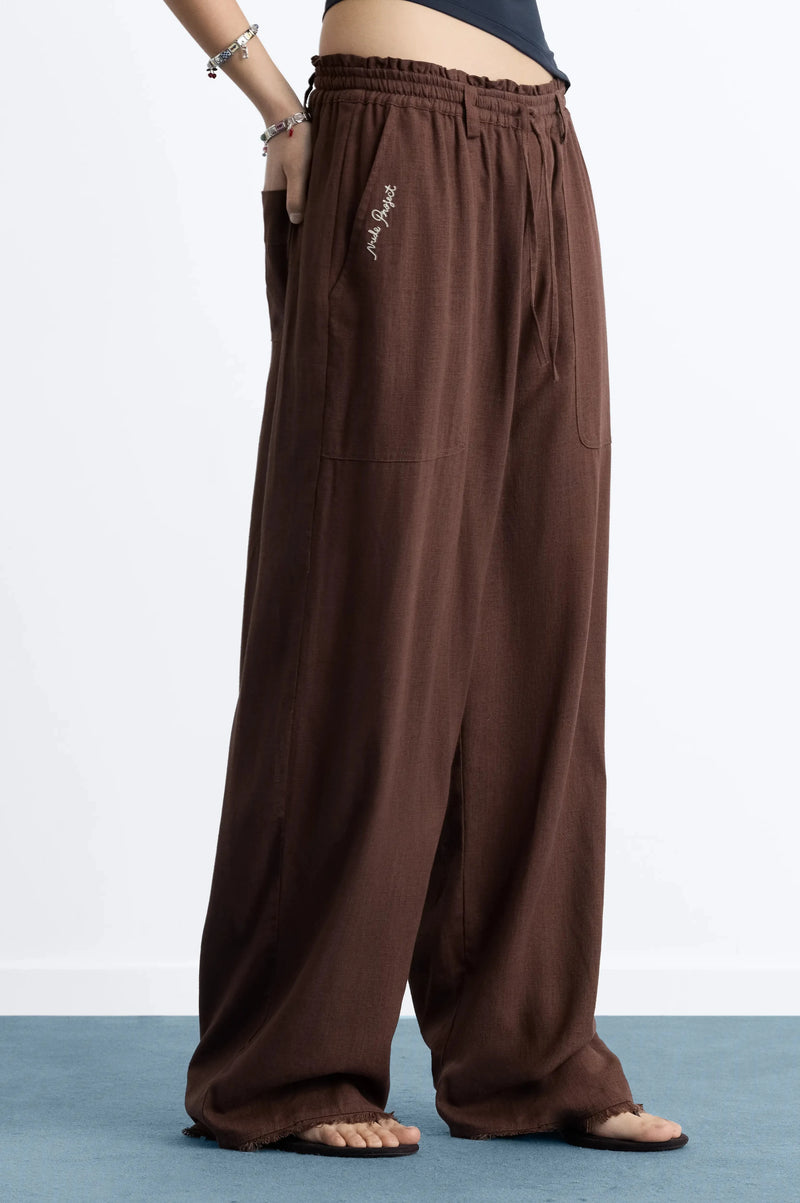 WOMAN [Model is 176 cm / 5’9” wearing size S]