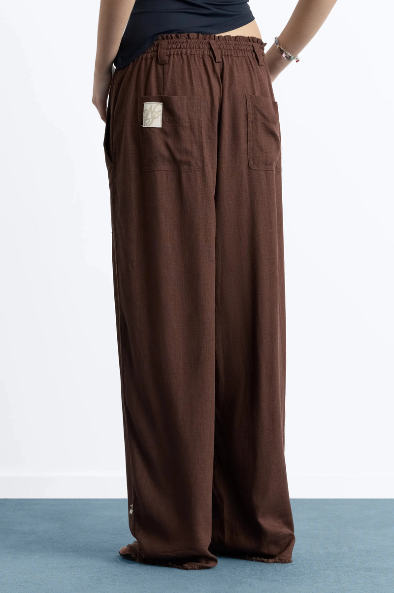 WOMAN [Model is 176 cm / 5’9” wearing size S]