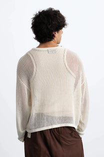 MAN [Model is 187cm / 6’2” wearing size M]