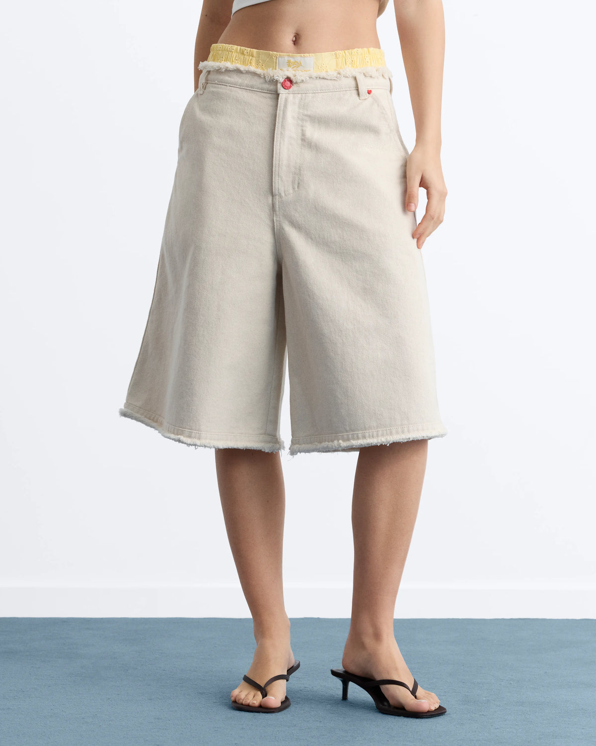 WOMAN [Model is 176 cm / 5’9” wearing size S]