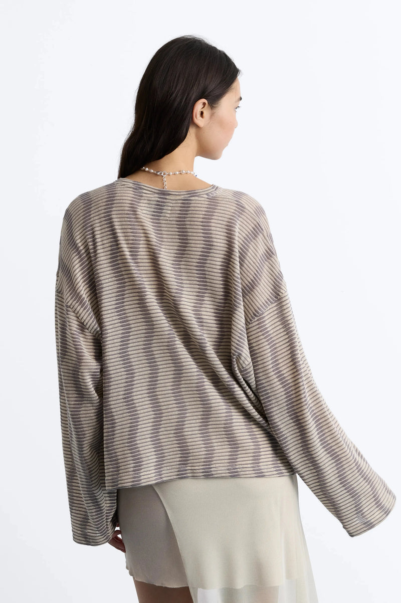 WOMAN [Model is 176 cm / 5’9” wearing size S]
