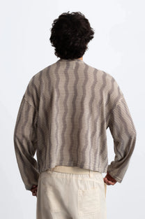 MAN [Model is 187cm / 6’2” wearing size M]