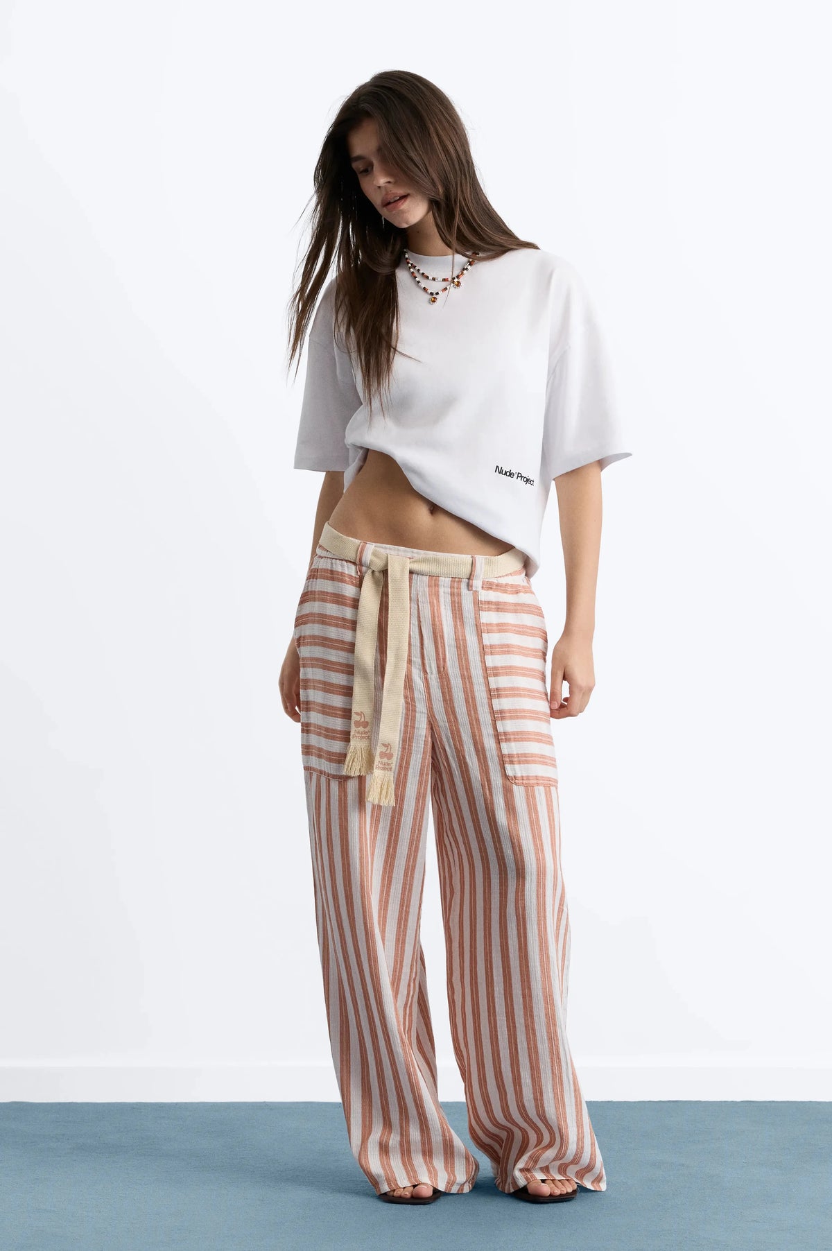 Jave Tee White