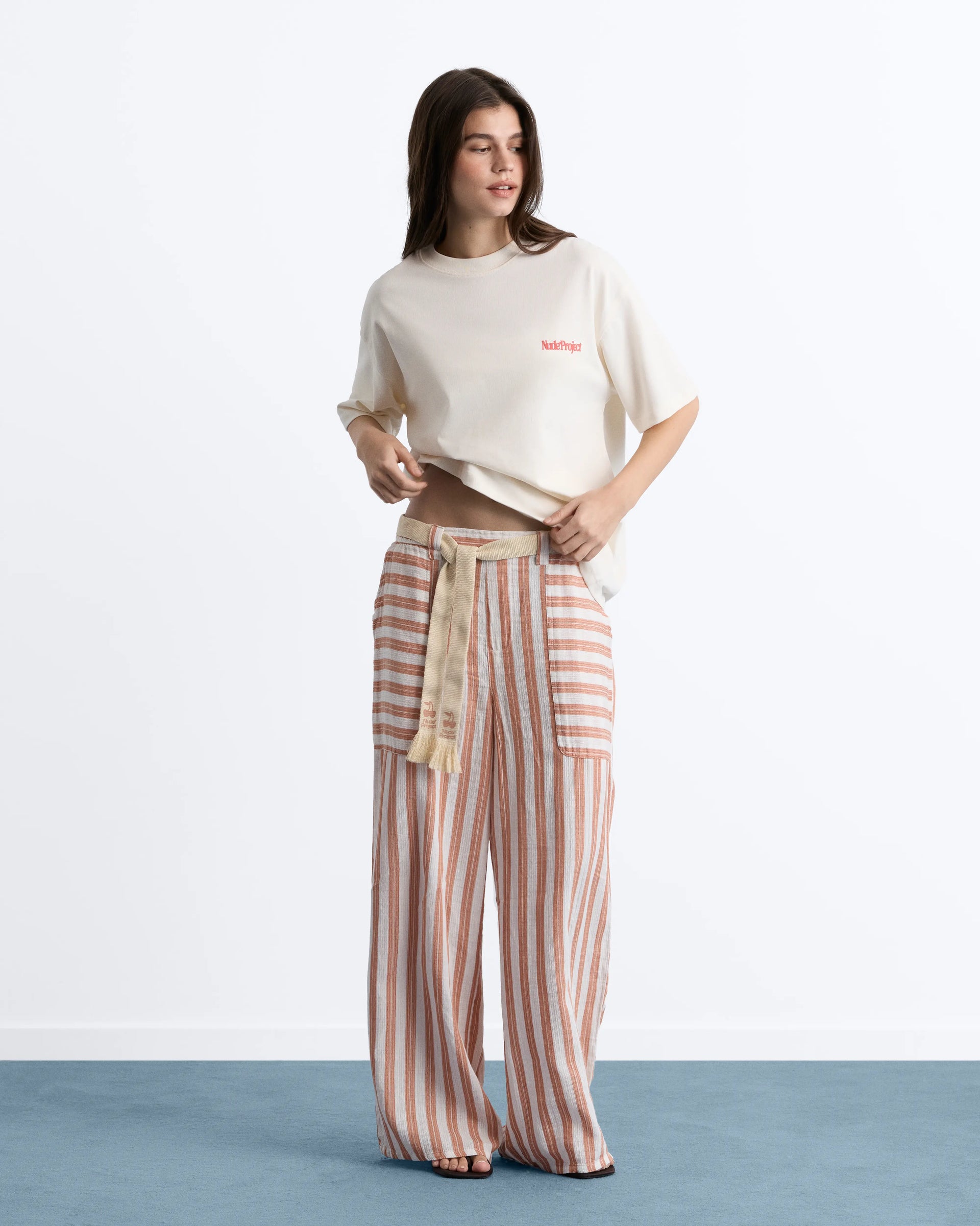 W_Look_Ecom_Airplane_10