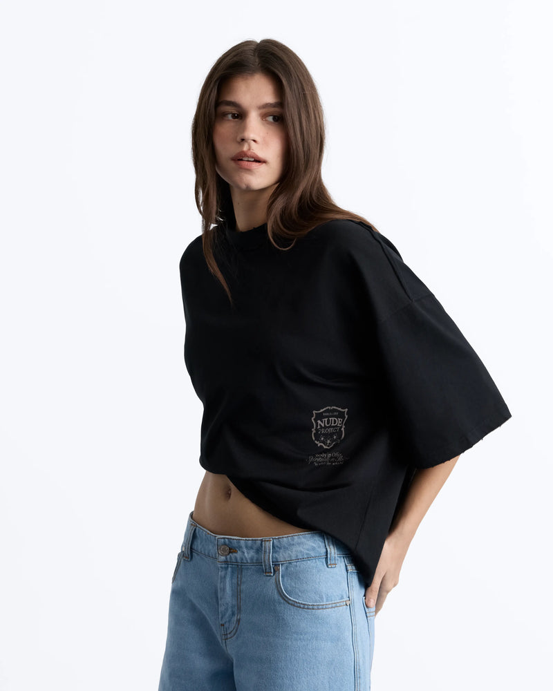 WOMAN [Model is 175.25 cm / 5’9” wearing size S]