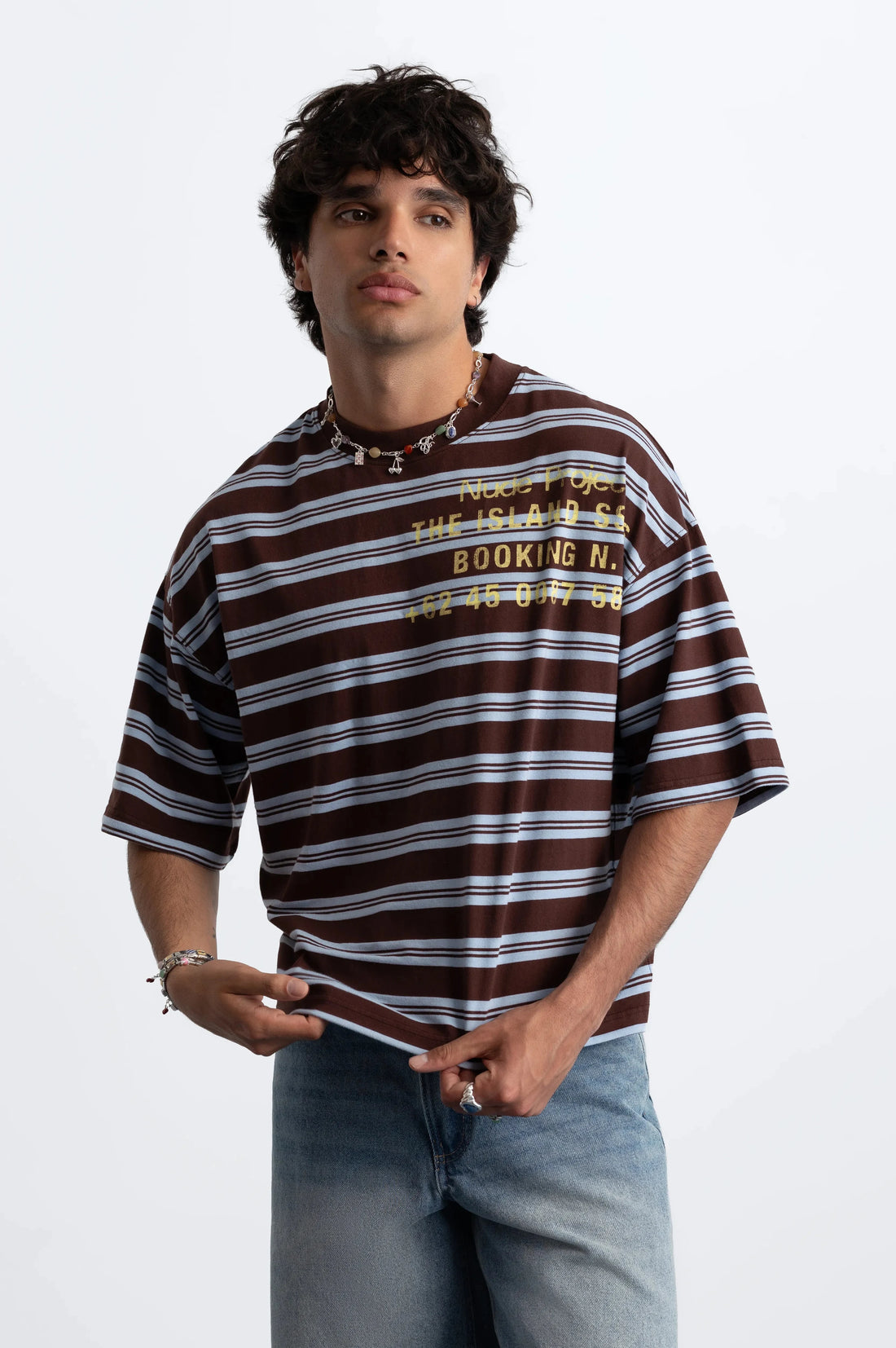 MAN [Model is 187cm / 6’2” wearing size M]