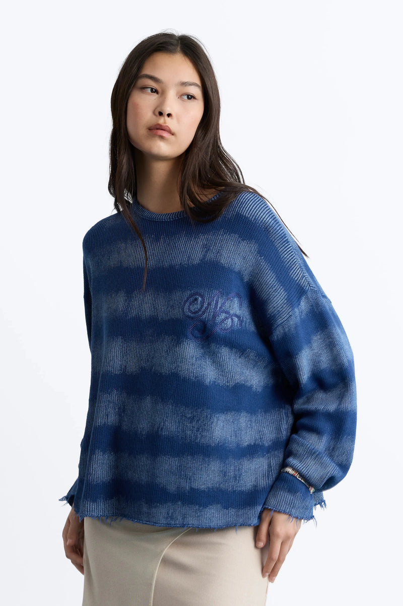 WOMAN [Model is 176 cm / 5’9” wearing size S]