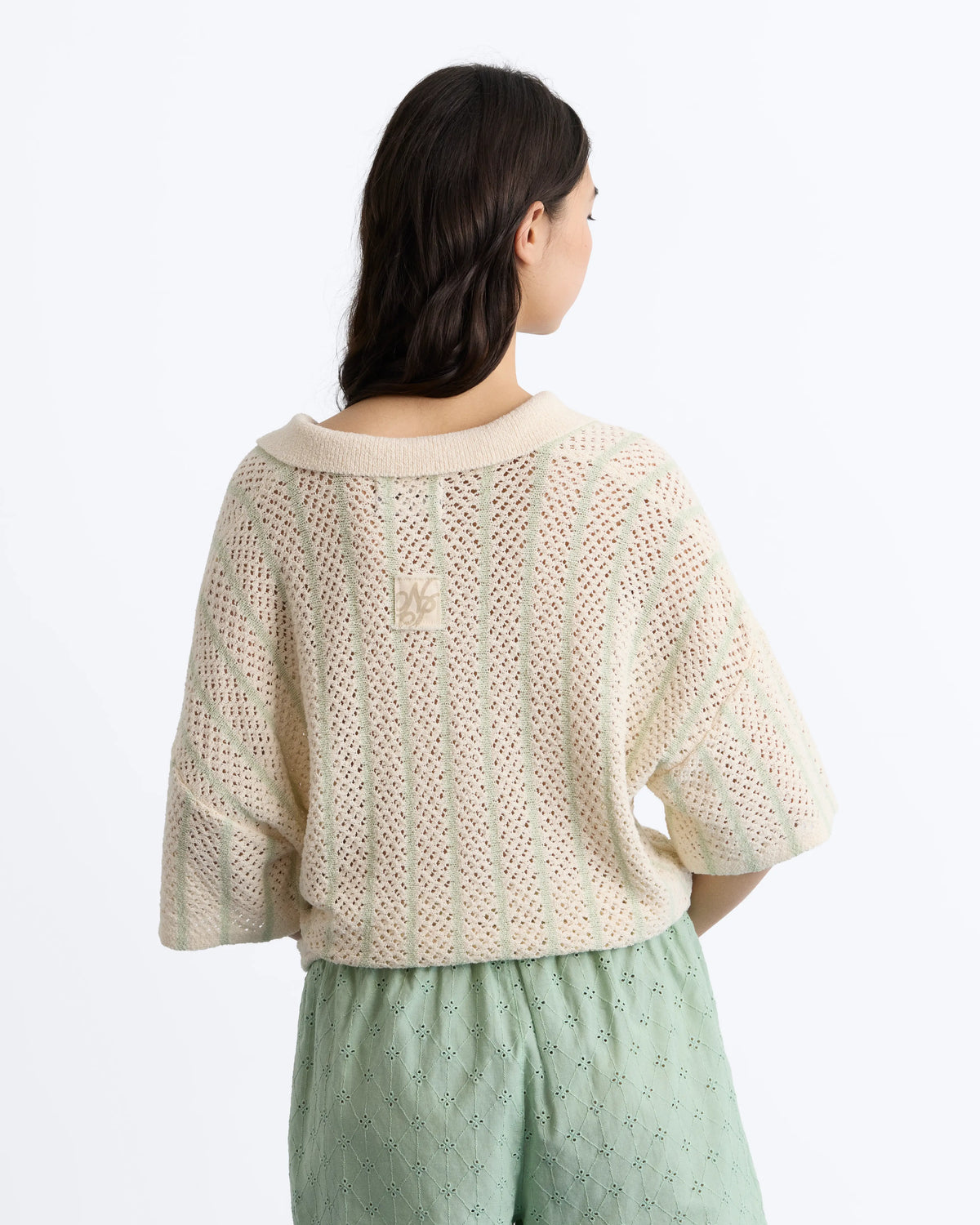 WOMAN [Model is 176 cm / 5’9” wearing size S]