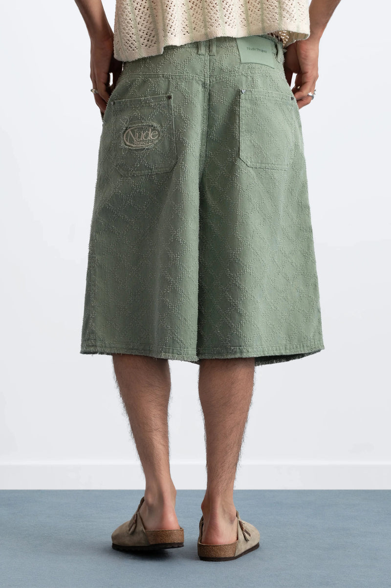 MAN [Model is 187cm / 6’2” wearing size M]