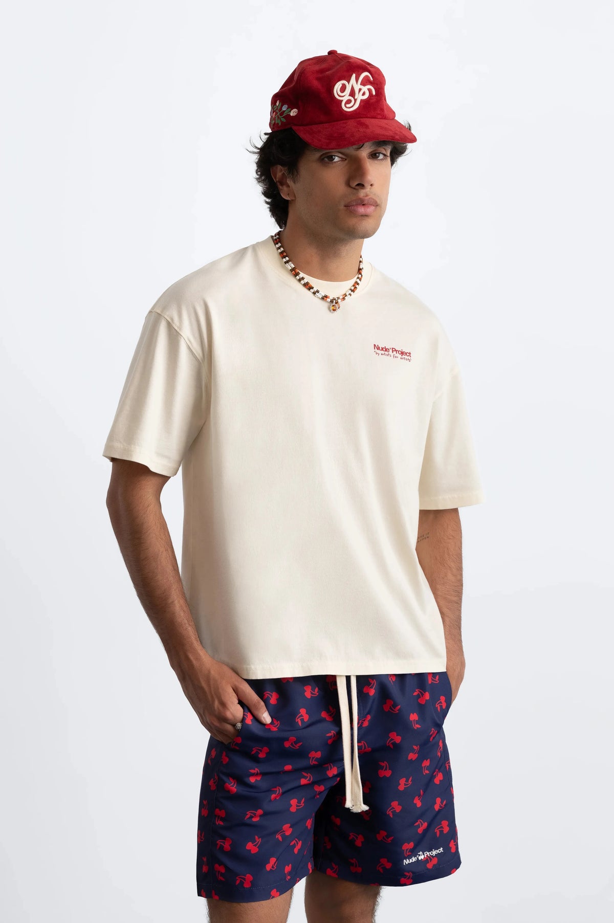 MAN [Model is 187cm / 6’2” wearing size M]
