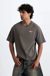 MAN [Model is 187cm / 6’2” wearing size M]