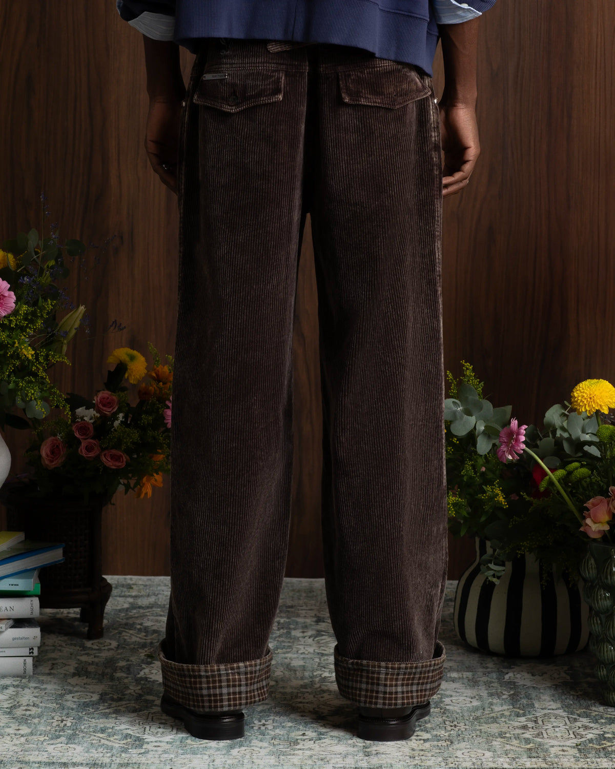 MAN [Model is 189cm/6'2” wearing size M]