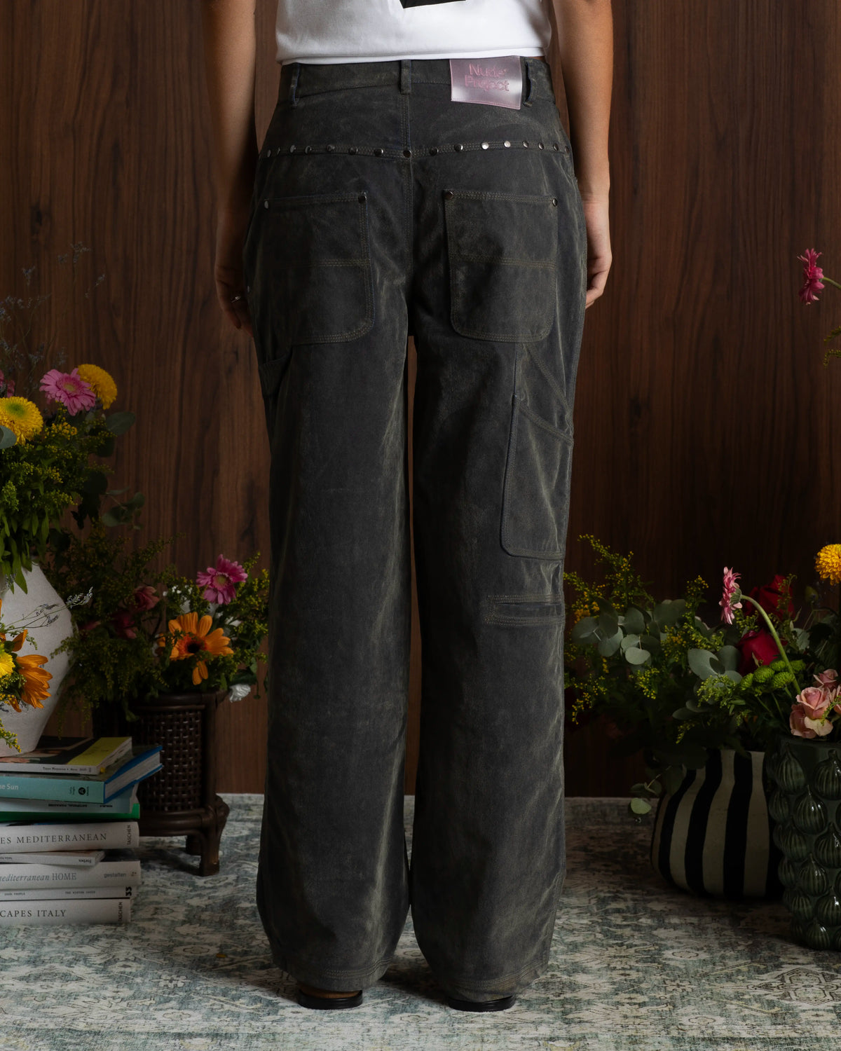 WOMAN [Model is 1.82 m / 5’11" wearing size M]