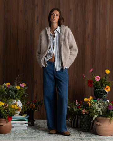 WOMAN [Model is 1.82 m / 5’11" wearing size M]