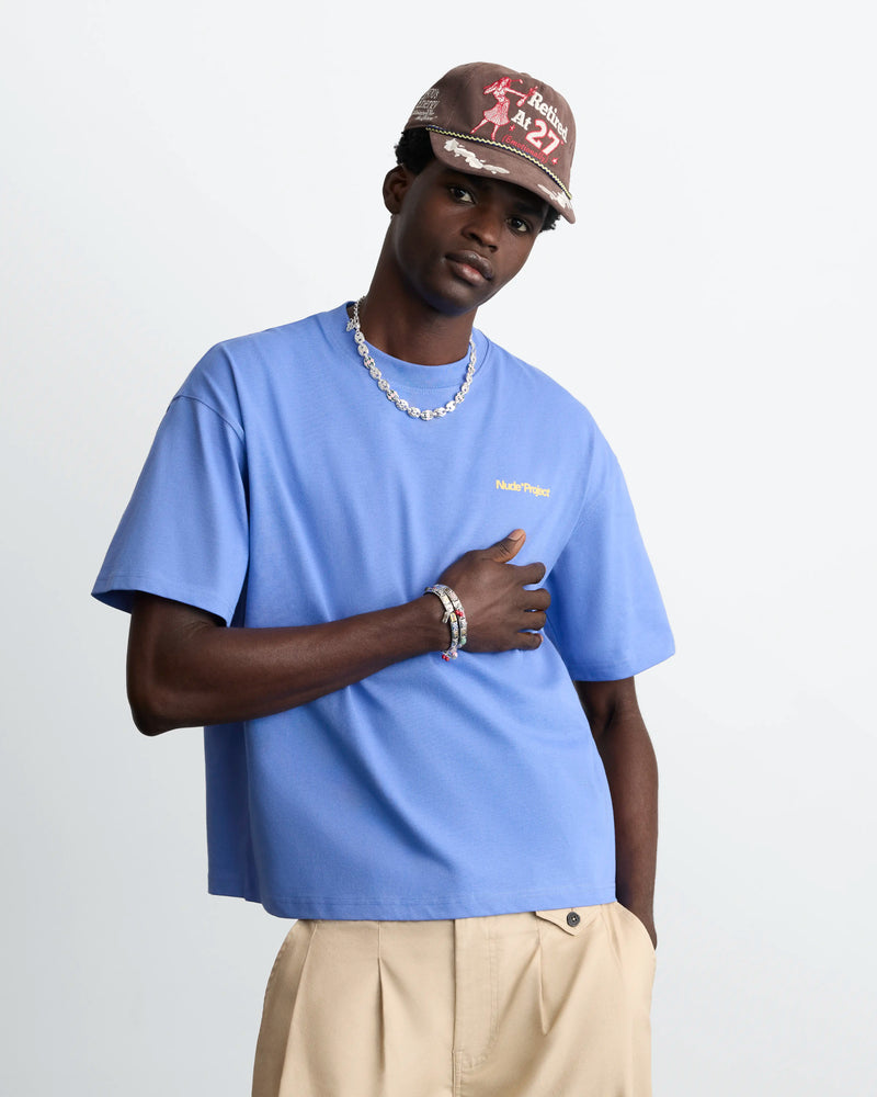 MAN [Model is 188 cm / 6’2” wearing size M]