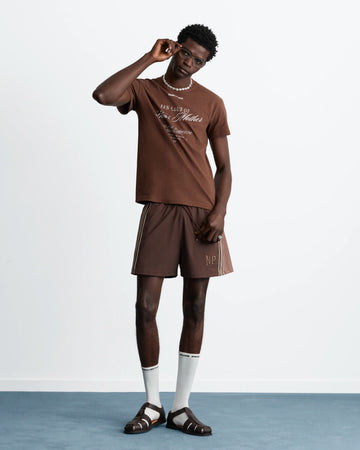 MAN [Model is 188 cm / 6’2” wearing size M]