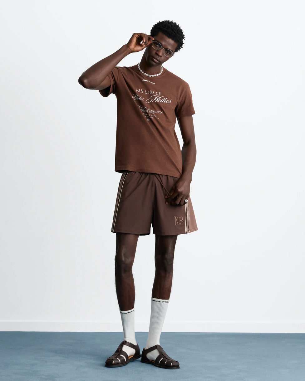 MAN [Model is 188 cm / 6’2” wearing size M]