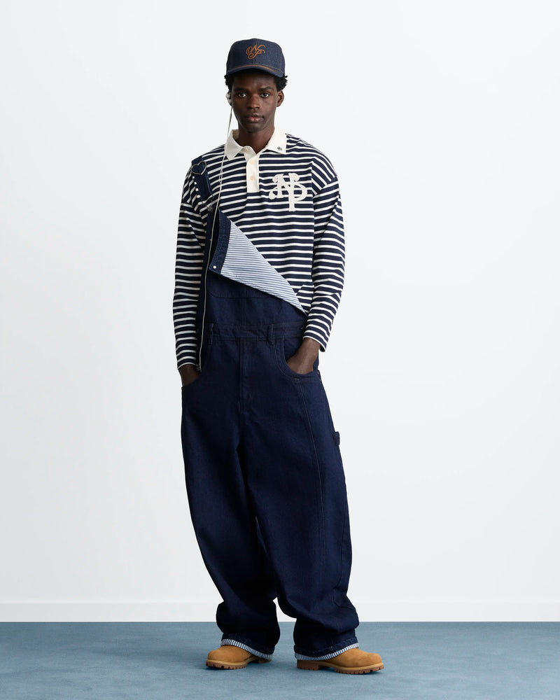 MAN [Model is 188 cm / 6’2” wearing size L]