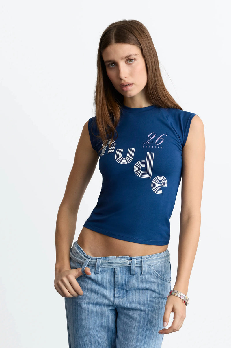 WOMAN [Model is 173 cm / 5’8” wearing size S]
