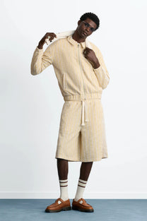 MAN [Model is 188 cm / 6’2” wearing size L]