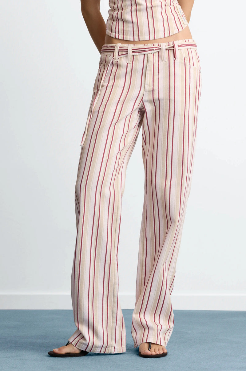 WOMAN [Model is 173 cm / 5’8” wearing size 36]