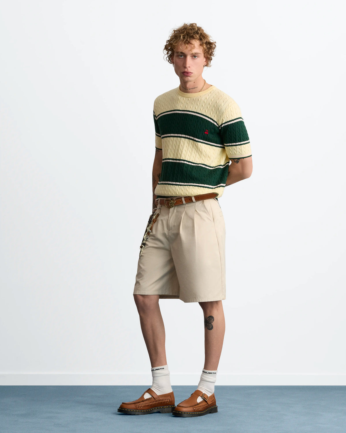 MAN [Model is 190 cm / 6’3” wearing size L]