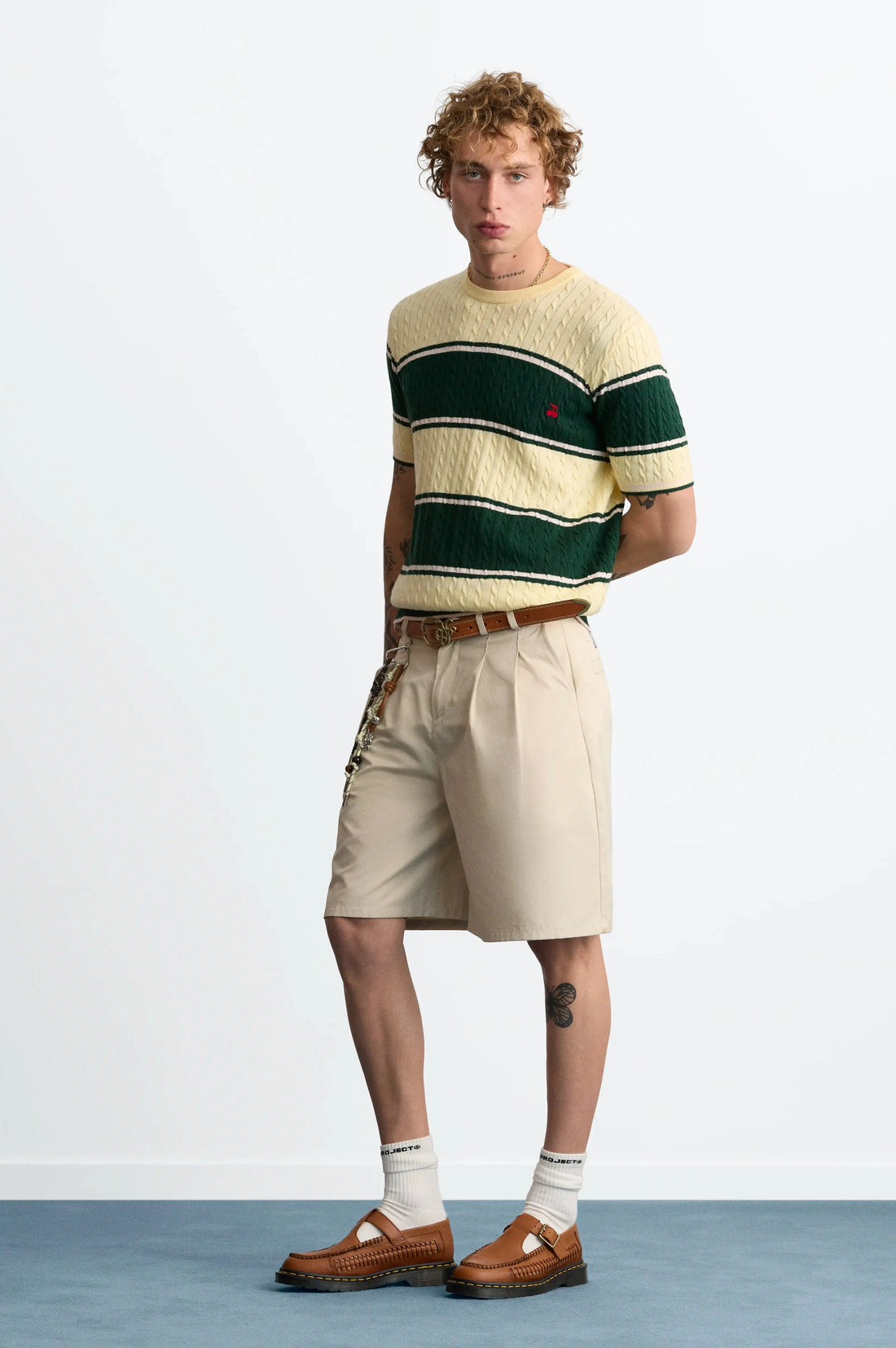 MAN [Model is 190 cm / 6’3” wearing size L]