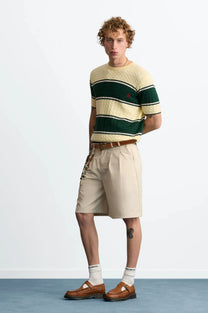 MAN [Model is 190 cm / 6’3” wearing size L]